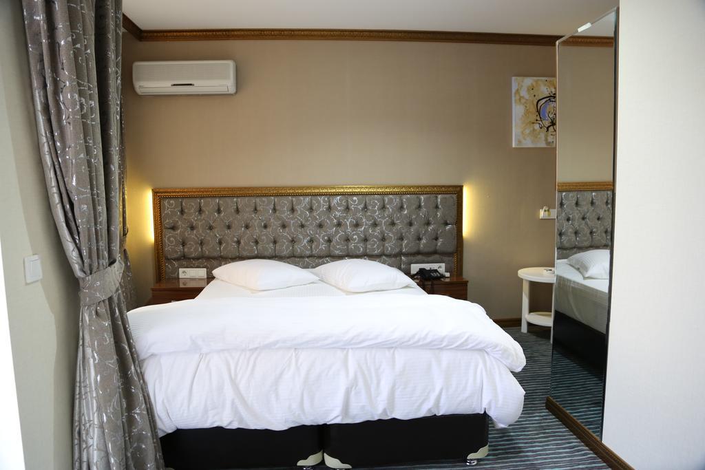 Grand Sera Hotel Ankara Room photo