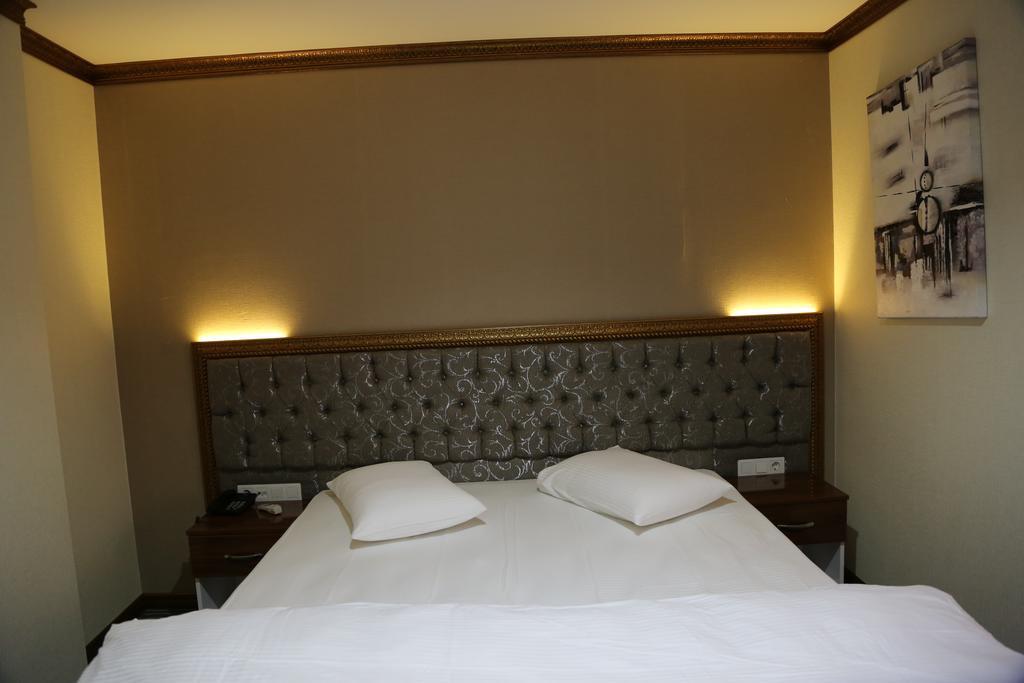 Grand Sera Hotel Ankara Room photo